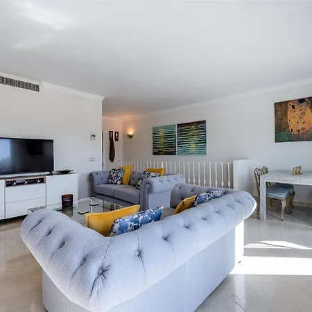 Townhouse In Aloha Pueblo With Views * Marbella