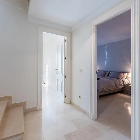 Townhouse In Aloha Pueblo With Views Apartamento *